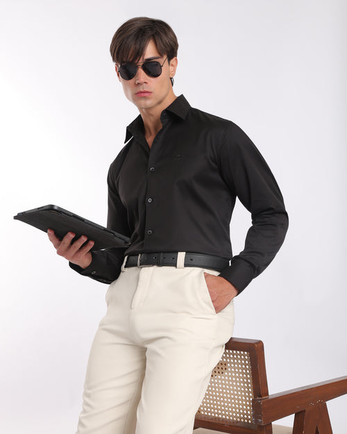 Black Classic Fit Shirt